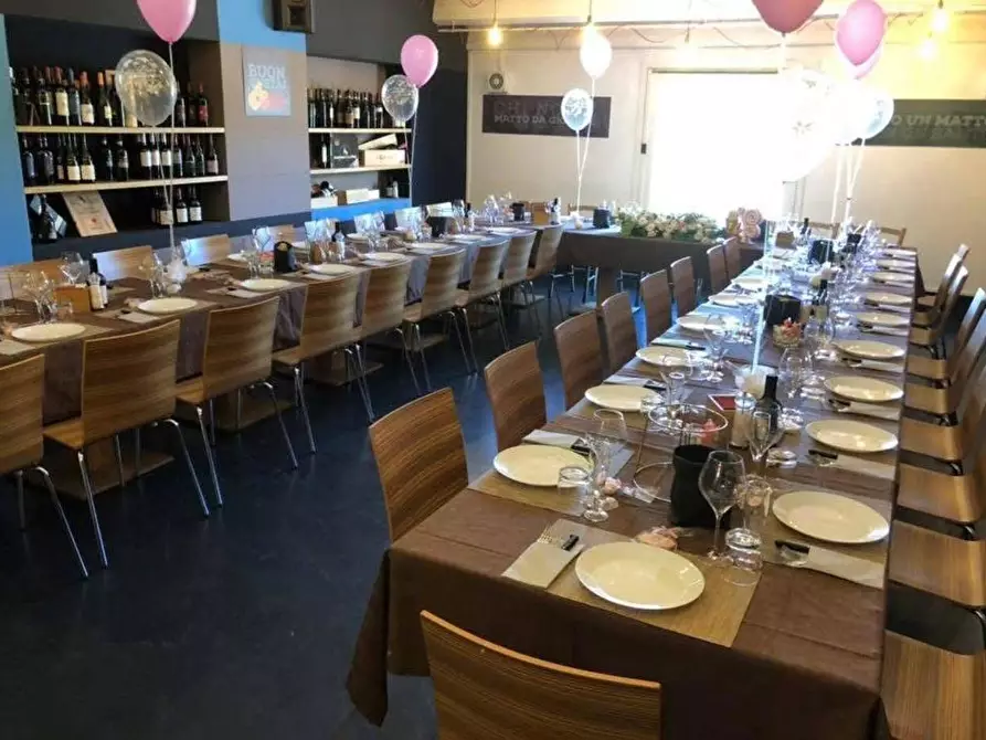 Immagine 12 di Attività commerciale in affitto  in Via ferrantelli 19 a Palermo