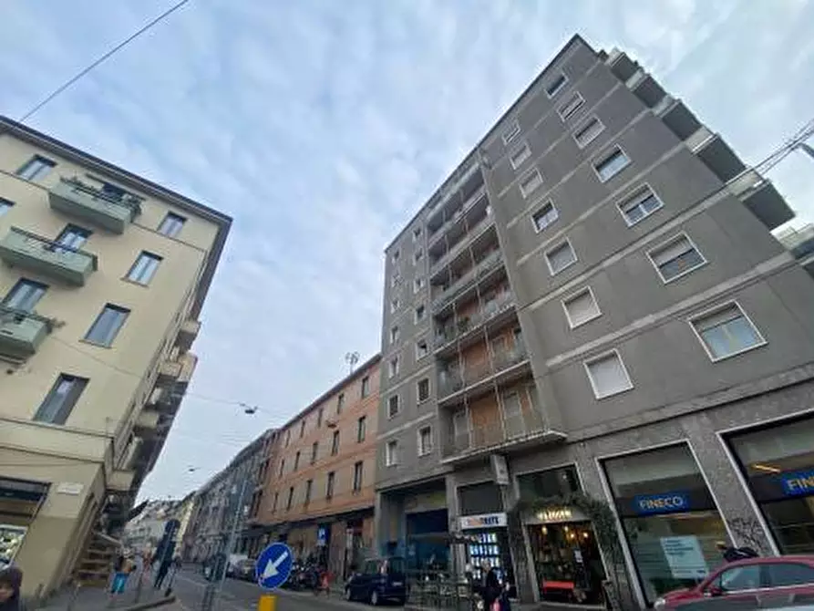 Immagine 4 di Locale commerciale in affitto  in Piazza Tito Minniti a Milano