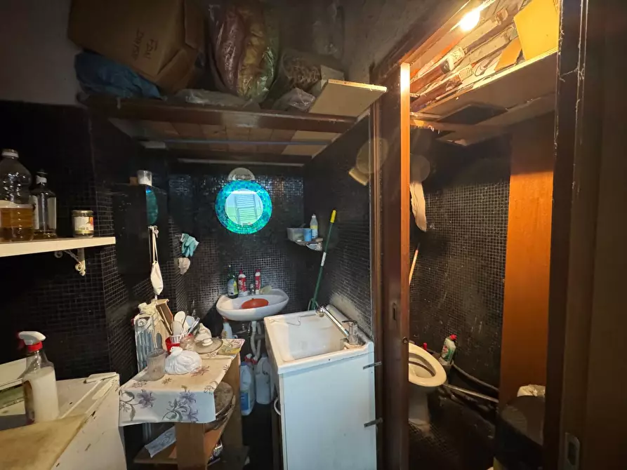 Immagine 3 di Negozio in affitto  in Corso Giuseppe Garibaldi a Milano