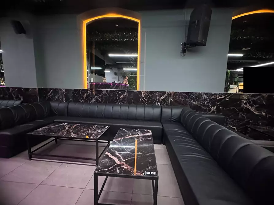 Immagine 7 di Negozio in affitto  in Piazza Risorgimento, gallarate a Gallarate