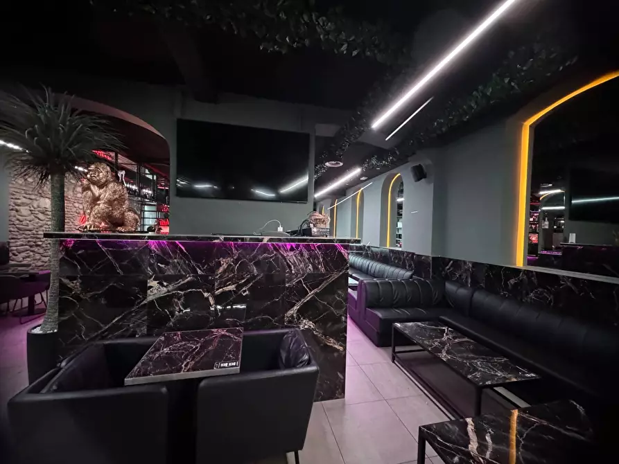 Immagine 8 di Negozio in affitto  in Piazza Risorgimento, gallarate a Gallarate