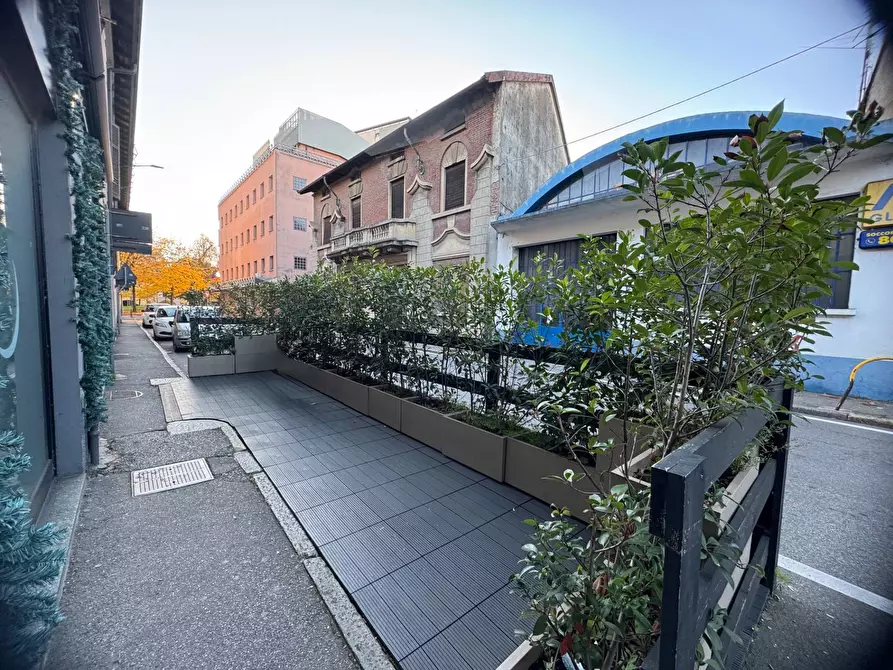 Immagine 20 di Negozio in affitto  in Piazza Risorgimento, gallarate a Gallarate