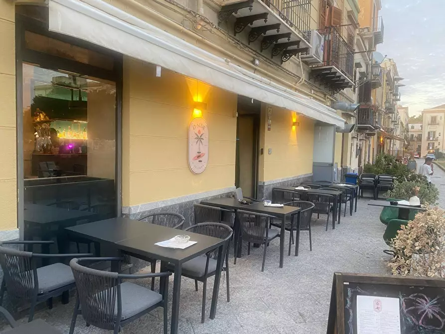 Immagine 2 di Attività commerciale in affitto  in Via Francesco Riso 65 a Palermo