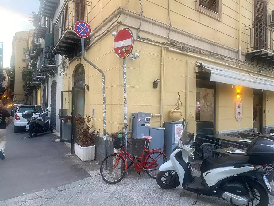Immagine 3 di Attività commerciale in affitto  in Via Francesco Riso 65 a Palermo