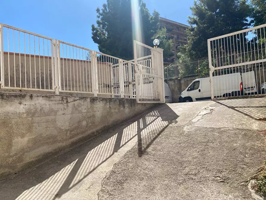 Immagine 3 di Magazzino in vendita  in Via Francesco Musotto a Palermo