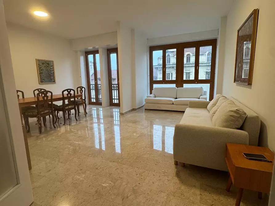 Immagine 2 di Appartamento in affitto  in Viale Piave 41 a Milano