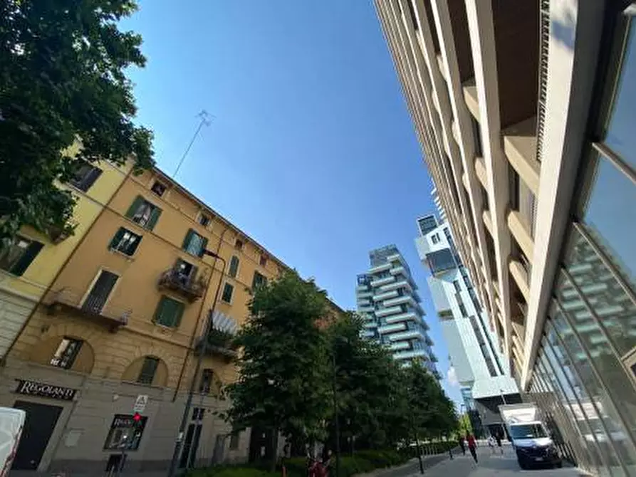 Immagine 4 di Negozio in affitto  in Piazzale Principessa Clotilde a Milano