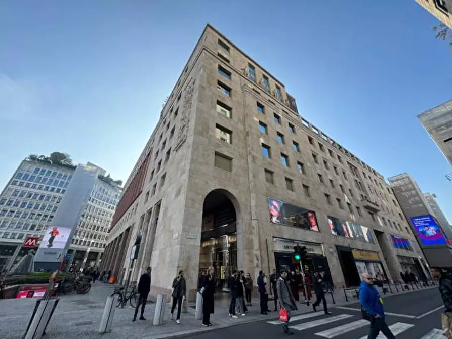 Immagine 6 di Ufficio in affitto  in Piazza San Babila a Milano