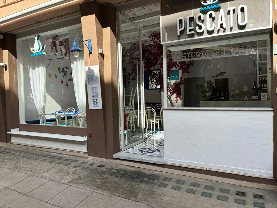 Immagine 3 di Attività commerciale in vendita  in Via Nicolò Gallo a Palermo