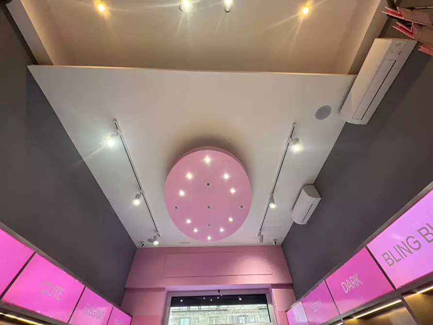 Immagine 4 di Negozio in affitto  in Corso Buenos Aires a Milano