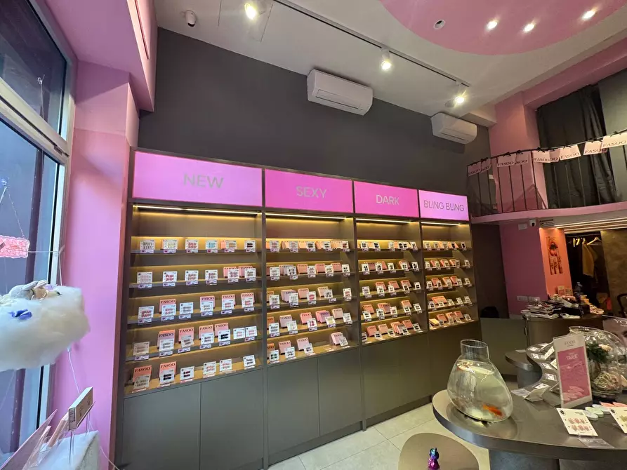 Immagine 6 di Negozio in affitto  in Corso Buenos Aires a Milano