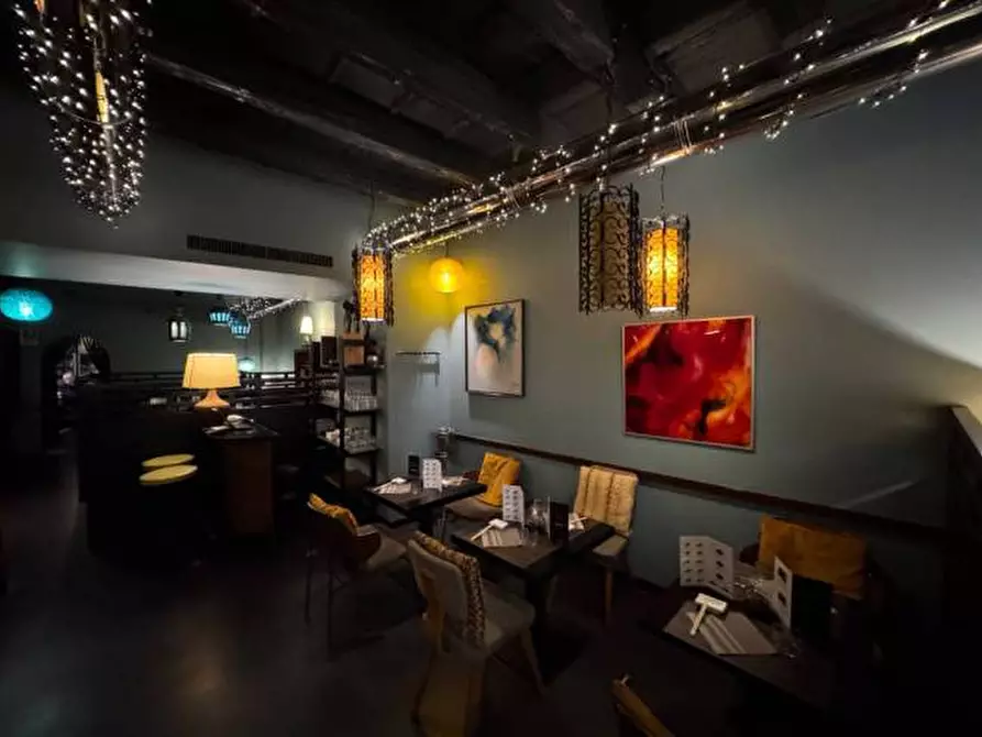 Immagine 11 di Negozio in affitto  in Corso Magenta a Milano