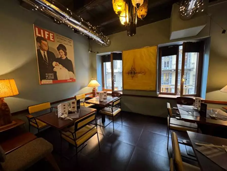 Immagine 13 di Negozio in affitto  in Corso Magenta a Milano