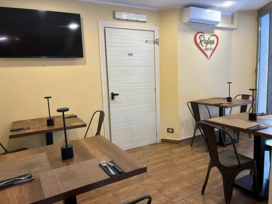 Immagine 7 di Attività commerciale in affitto  in Via Vittorio Emanuele a Palermo