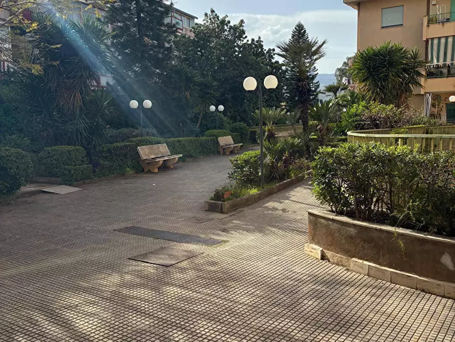 Immagine 3 di Ufficio in affitto  in Via Santuario Di Cruillas 22 a Palermo