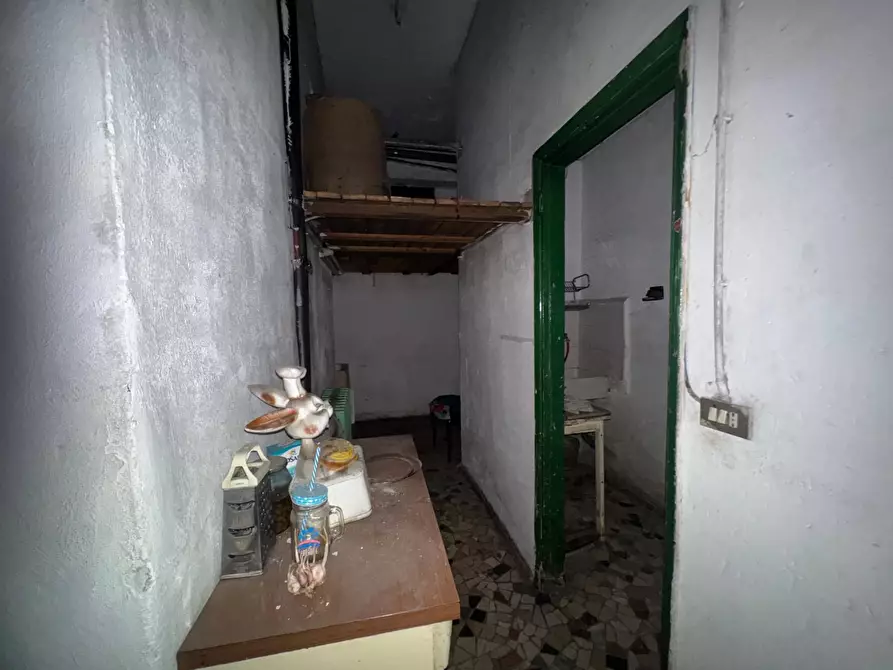 Immagine 14 di Negozio in affitto  in Via Giosue' Carducci a Milano