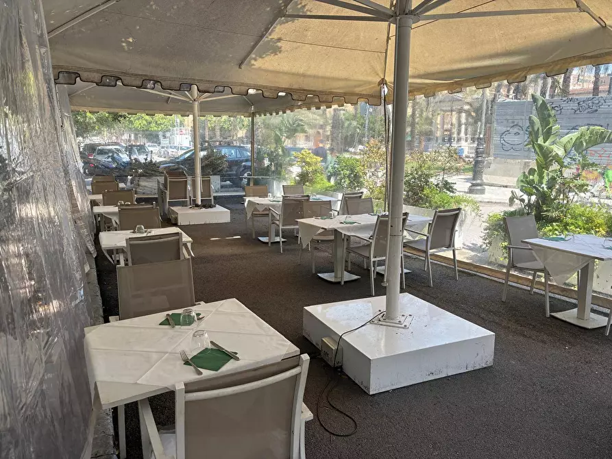Immagine 12 di Negozio in affitto  in Piazza Castelnuovo a Palermo
