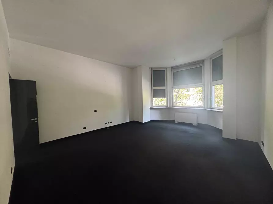 Immagine 5 di Ufficio in affitto  in Via Antonio Canova a Milano