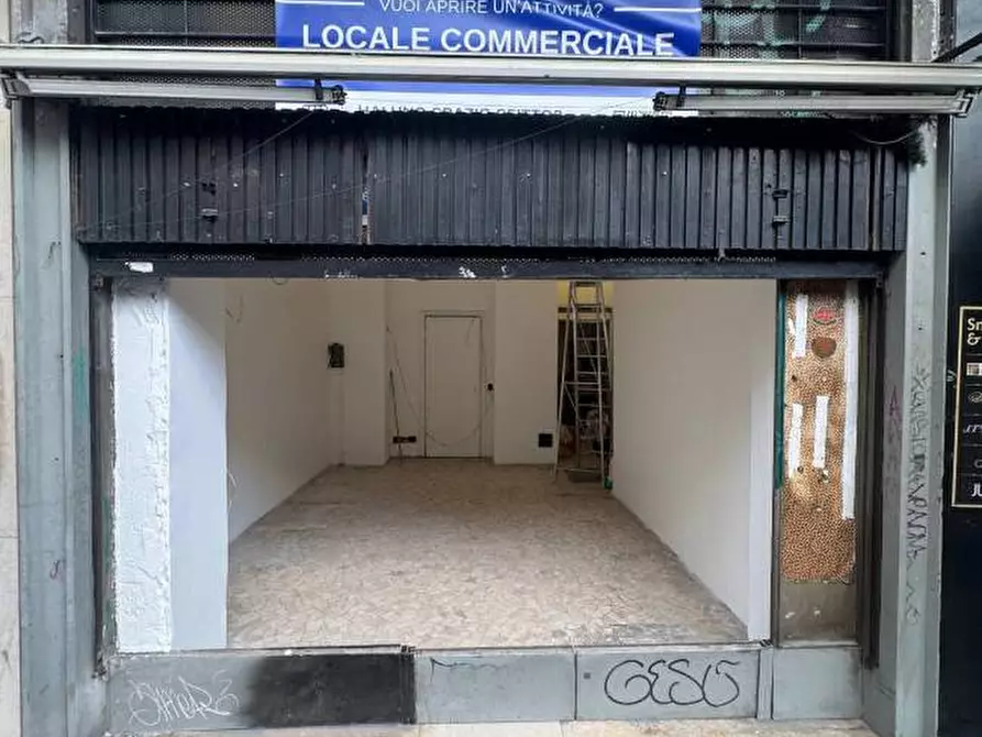 Immagine 1 di Negozio in affitto  in Via Giosue' Carducci a Milano