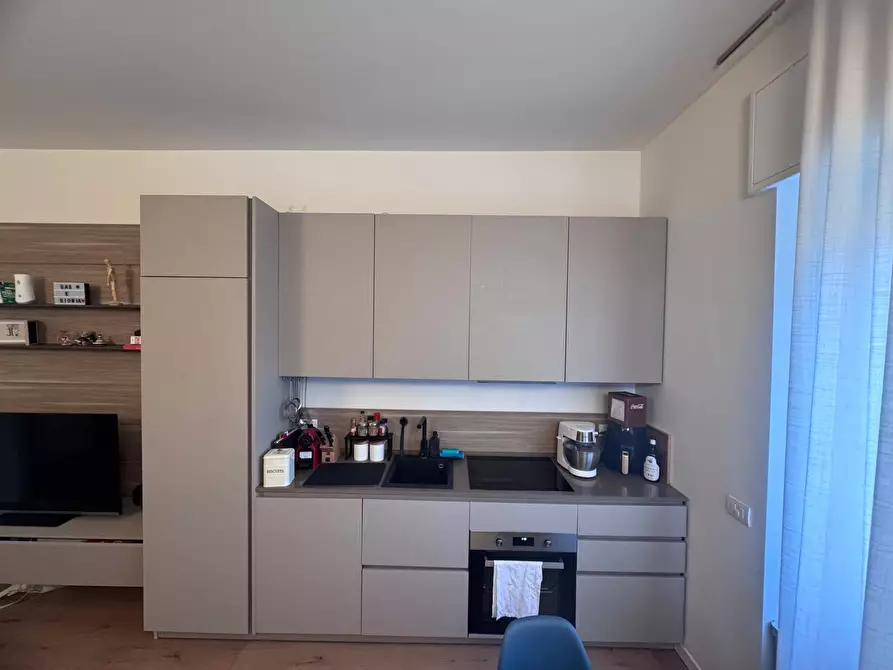 Immagine 4 di Appartamento in affitto  in Via Vittor Pisani a Milano