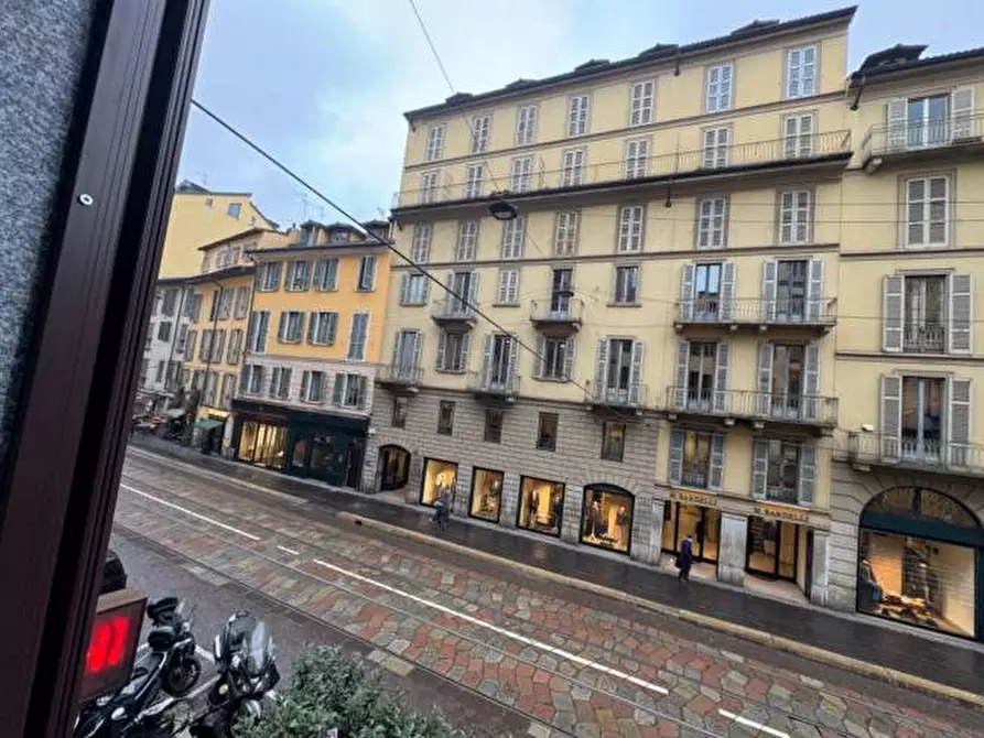 Immagine 3 di Negozio in affitto  in Via Olona a Milano
