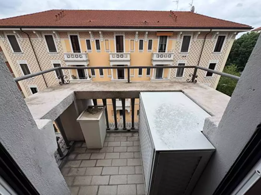 Immagine 14 di Appartamento in affitto  in Via Francesco Brioschi a Milano