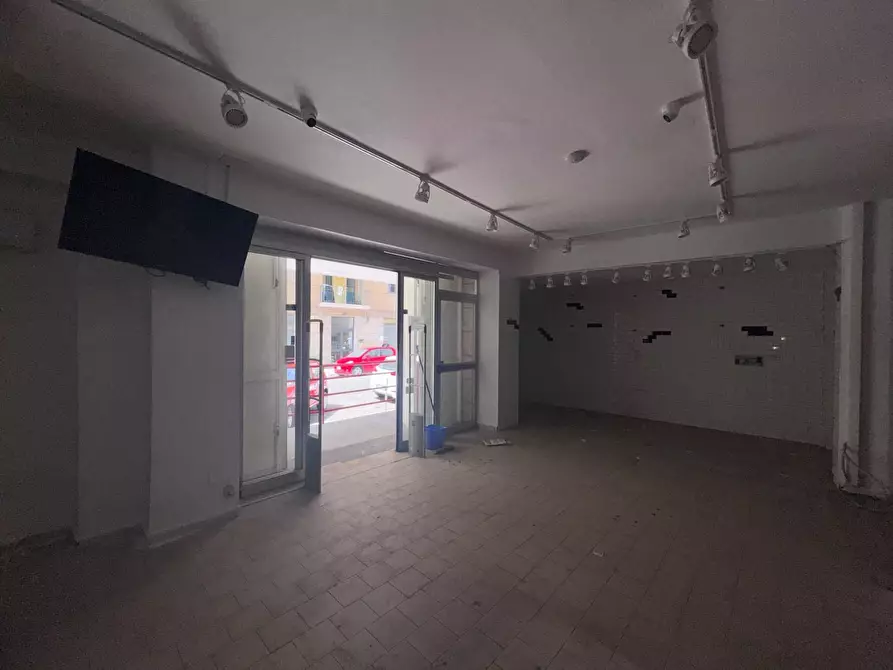 Immagine 3 di Negozio in affitto  in Via Luigi Manfredi 14 a Palermo