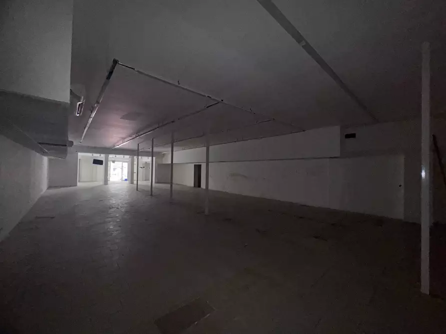 Immagine 10 di Negozio in affitto  in Via Luigi Manfredi 14 a Palermo