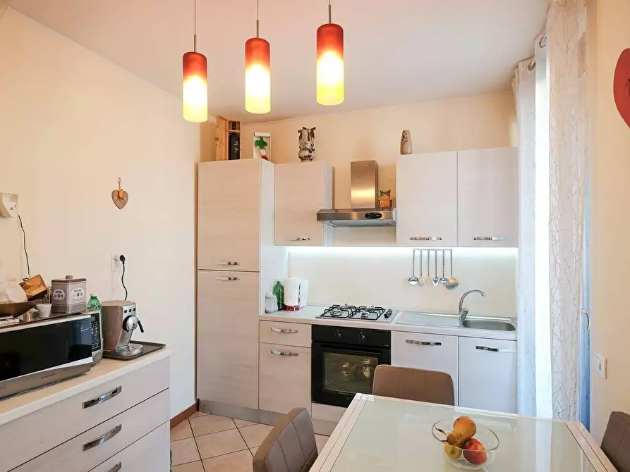 Immagine 6 di Appartamento in vendita  in via montegrappa a Brembate