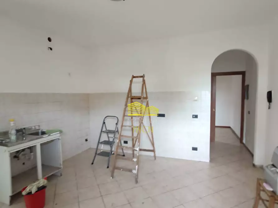 Immagine 2 di Appartamento in vendita  in via colleoni a Arcene