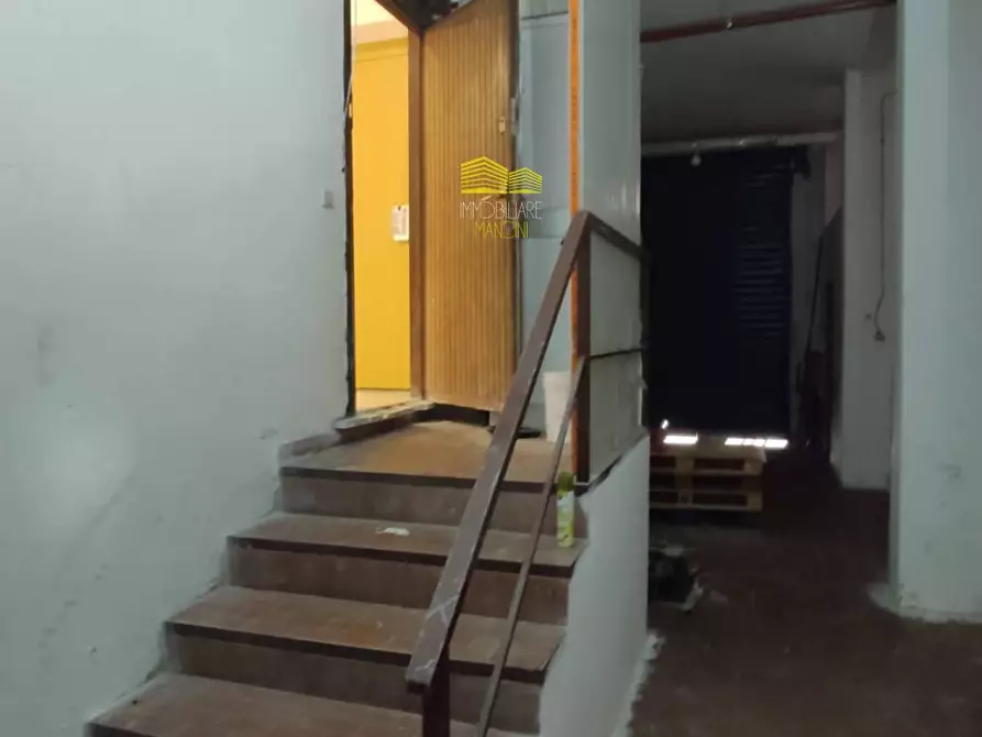 Immagine 12 di Magazzino in vendita  in via boltiere a Brembate