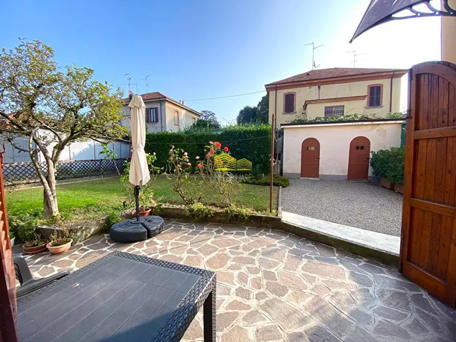 Immagine 33 di Casa semindipendente in vendita  in via Garibaldi a Capriate San Gervasio