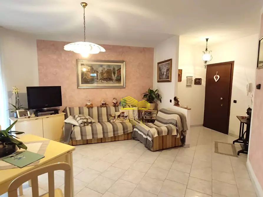 Immagine 1 di Appartamento in vendita  in VIA PABLO NERUDA a Cologno Monzese