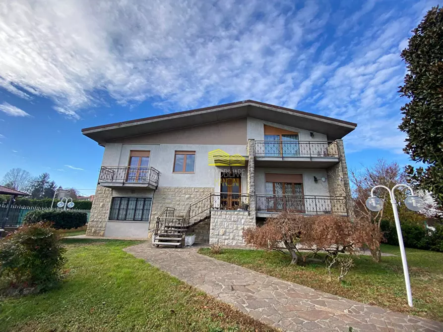 Immagine 51 di Villa in vendita  in VIA GENOVA a Capriate San Gervasio