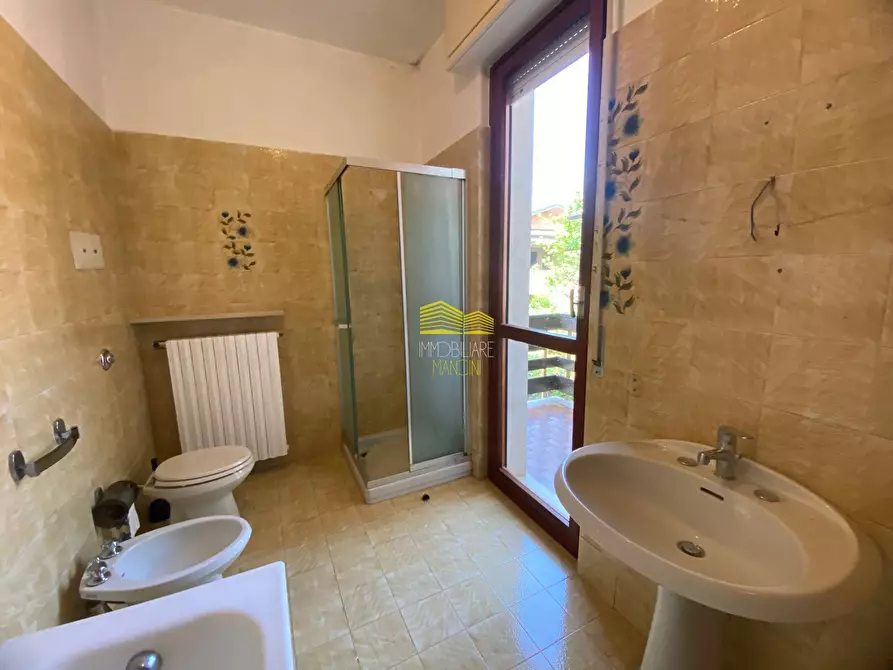 Immagine 47 di Villa in vendita  in via enrico toti a Agrate Brianza