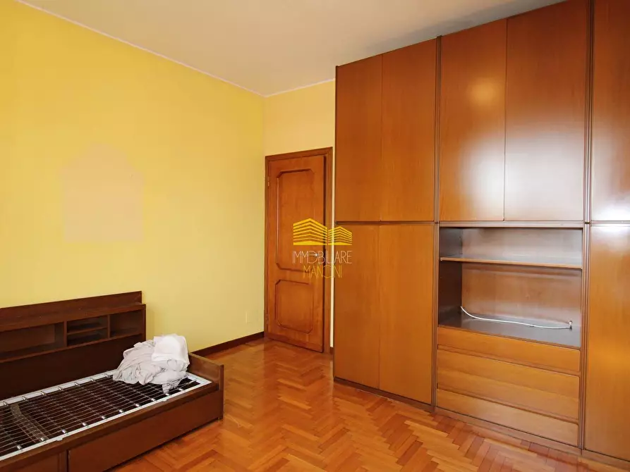 Immagine 61 di Villa in vendita  in via enrico toti a Agrate Brianza