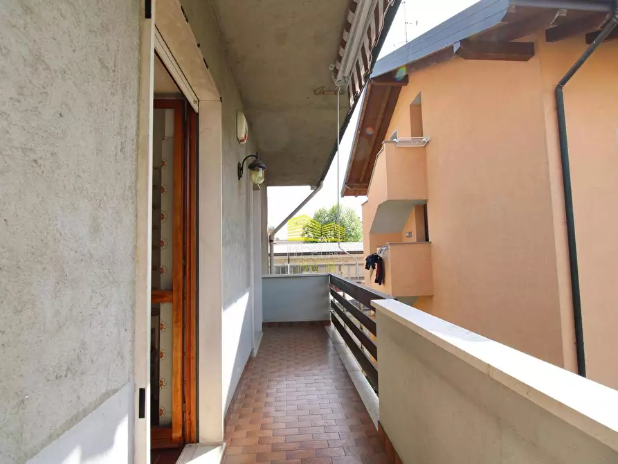 Immagine 37 di Villa in vendita  in via enrico toti a Agrate Brianza