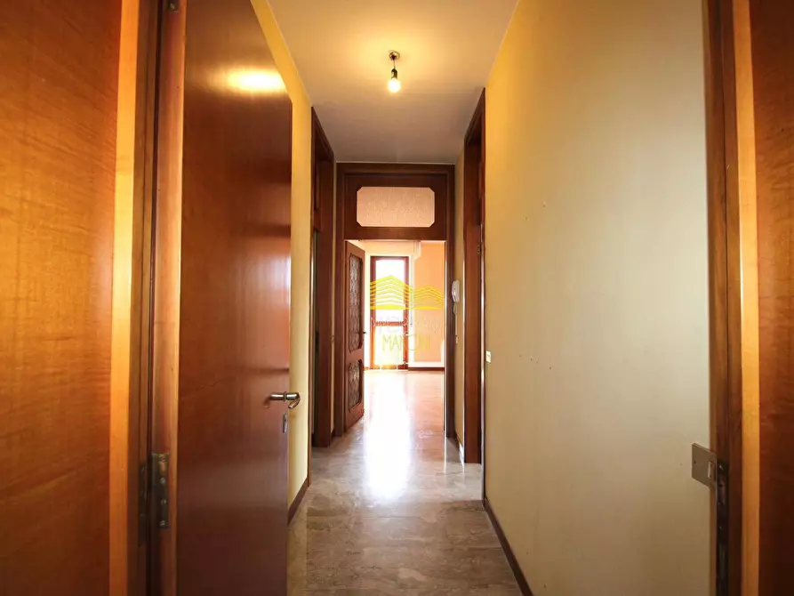 Immagine 30 di Villa in vendita  in via enrico toti a Agrate Brianza