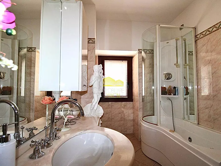 Immagine 39 di Appartamento in vendita  in Via Trieste a Capriate San Gervasio