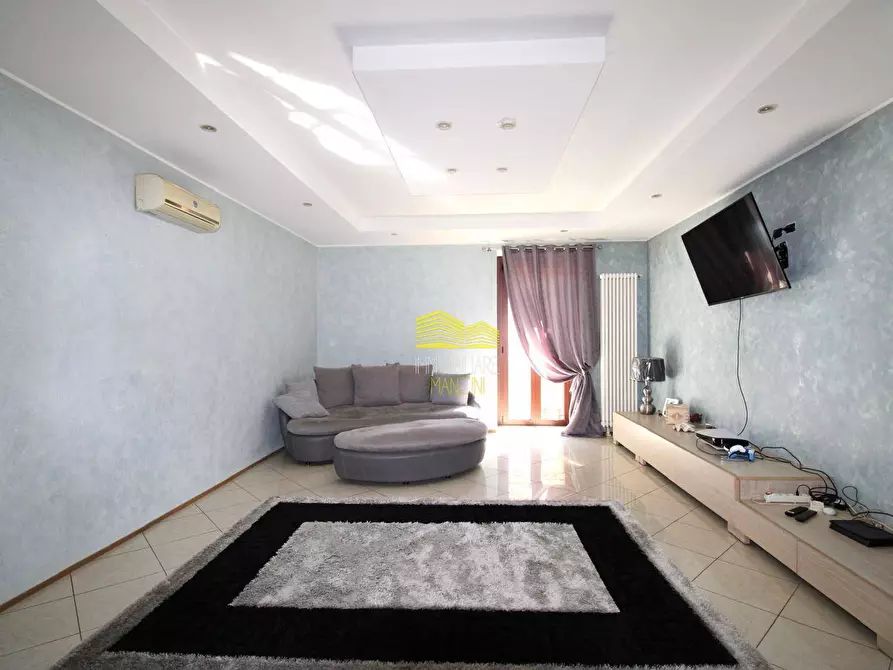 Immagine 4 di Appartamento in vendita  in Via Trieste a Capriate San Gervasio