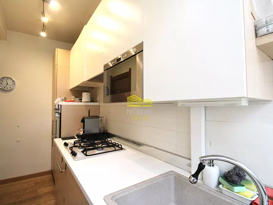 Immagine 14 di Appartamento in vendita  in via marconi a Cinisello Balsamo