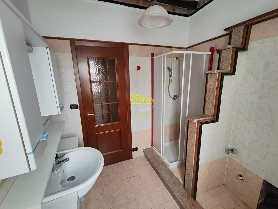 Immagine 18 di Appartamento in vendita  in via fermi a Grezzago