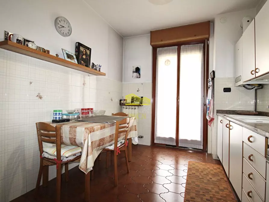Immagine 10 di Appartamento in vendita  in via achille grandi a Basiano