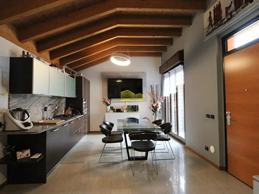 Immagine 6 di Appartamento in vendita  in Via De Amicis a Cornate D'adda