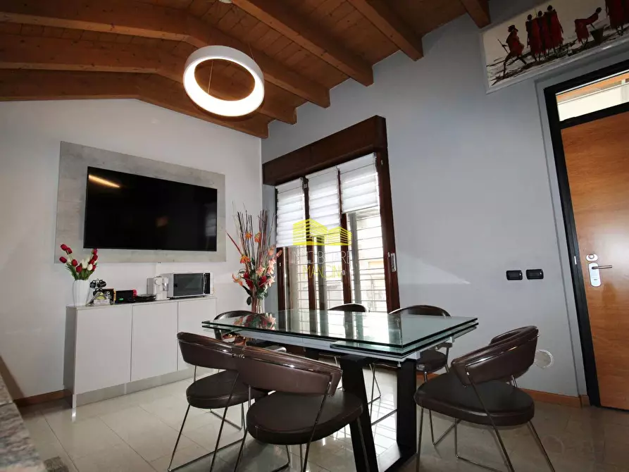 Immagine 7 di Appartamento in vendita  in Via De Amicis a Cornate D'adda