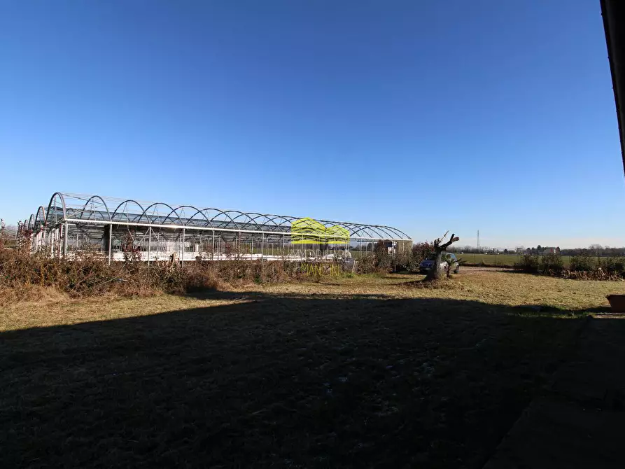 Immagine 41 di Villa in vendita  in VIA CASCINA CAVALLASCO a Pozzo D'adda