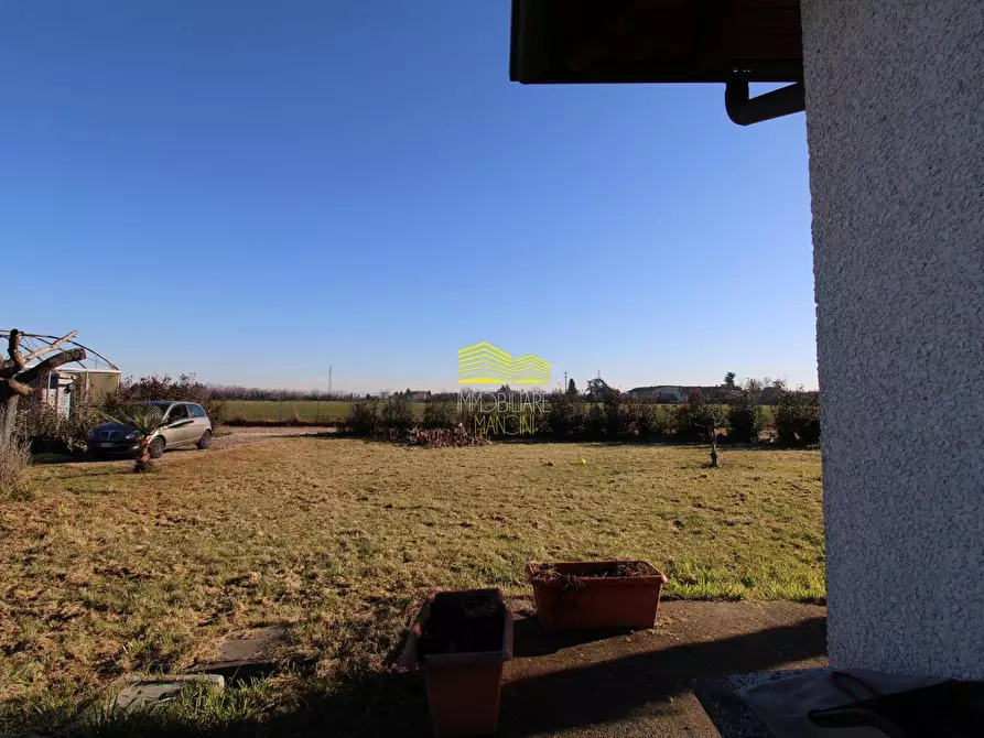 Immagine 42 di Villa in vendita  in VIA CASCINA CAVALLASCO a Pozzo D'adda