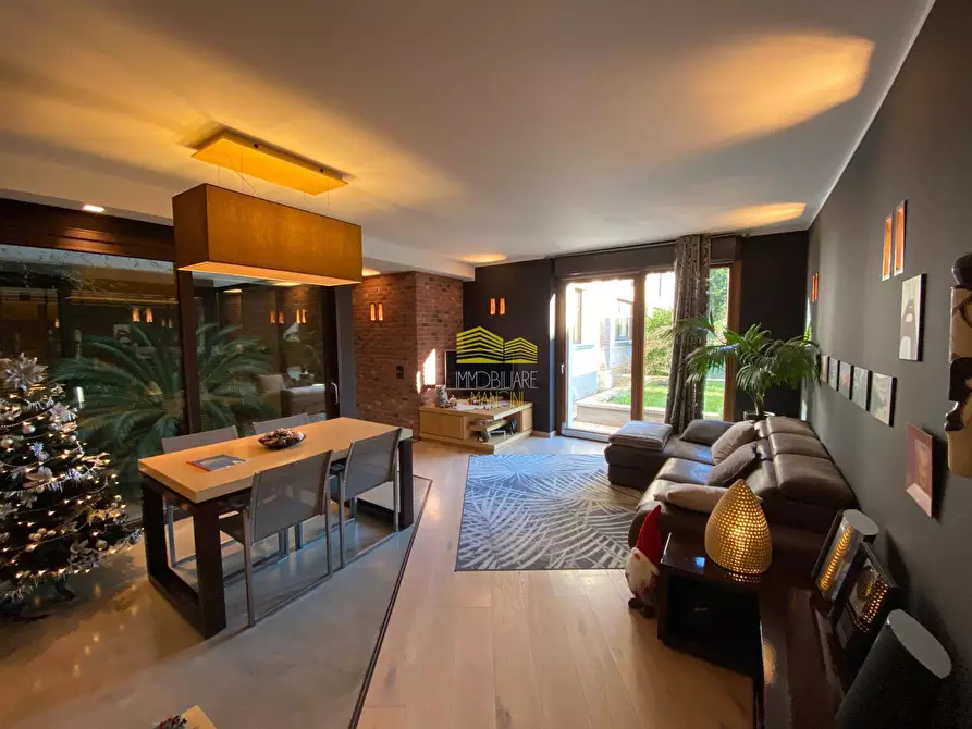 Immagine 1 di Appartamento in vendita  in Via De Gasperi a Bernareggio