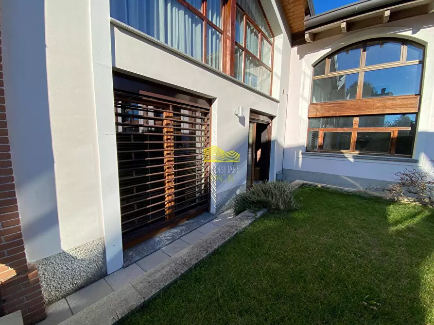 Immagine 37 di Appartamento in vendita  in Via De Gasperi a Bernareggio