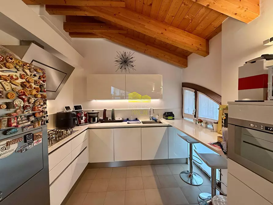 Immagine 5 di Appartamento in vendita  in via de gasperi a Bernareggio